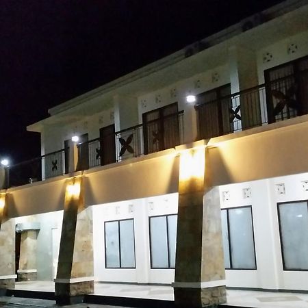 Tempatku Indonesian Restaurant And Rooms سينغيغي المظهر الخارجي الصورة