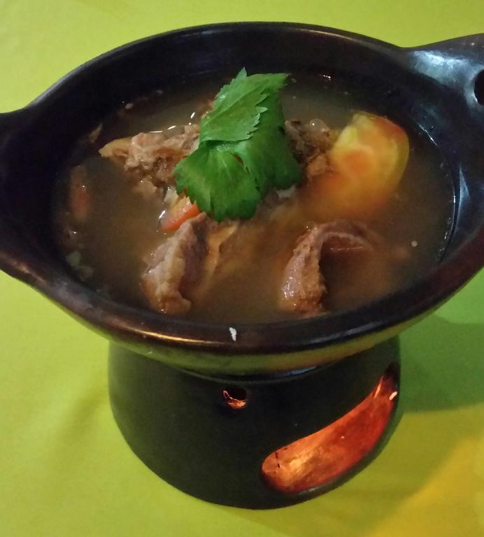 Tempatku Indonesian Restaurant And Rooms سينغيغي المظهر الخارجي الصورة